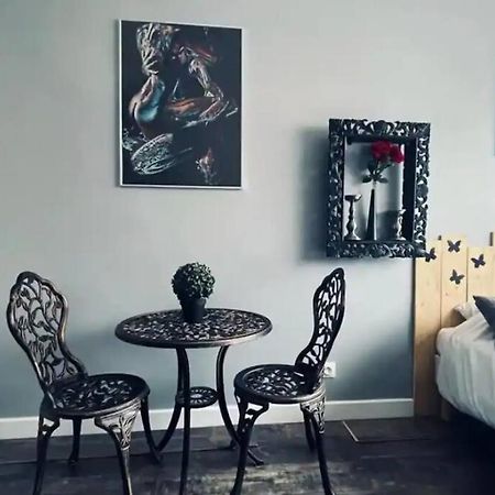 Orphelin Studio Avec Balneo Proche Centre Ville Ρενς Εξωτερικό φωτογραφία
